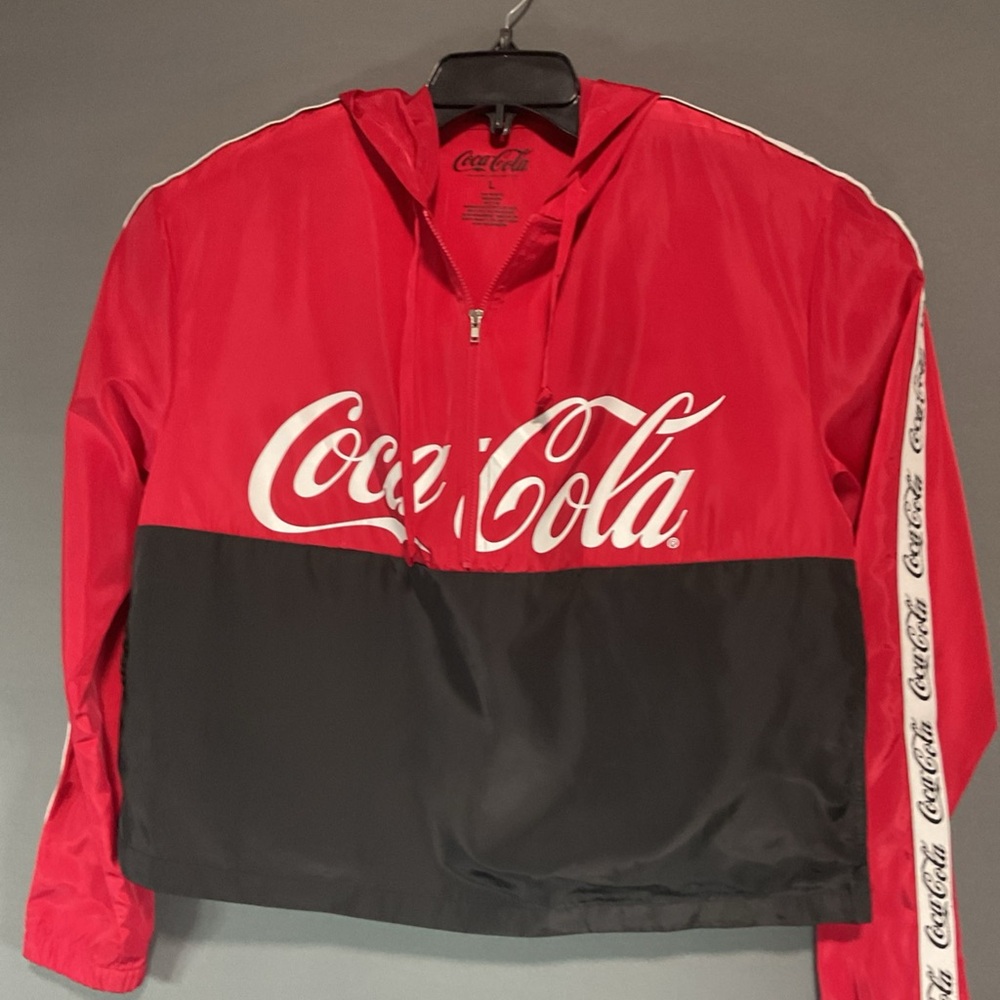 Coca-Cola Junior Women’s Size Large Lightweight Windbreaker Hooded Jacket